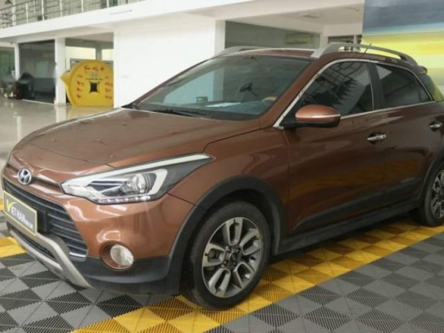 Bán Hyundai i20 Active 1.4AT sản xuất 2015, màu nâu, nhập khẩu nguyên chiếc 