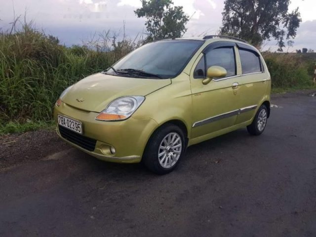 Bán Chevrolet Spark MT năm 2010, còn rất đẹp0