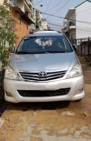 Bán xe Toyota Innova sản xuất 2010, màu bạc, xe gia đình, không cấn đụng ngập nước