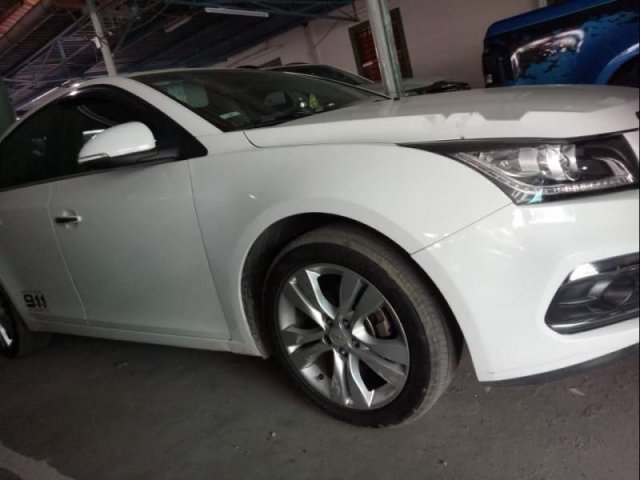 Bán xe Chevrolet Cruze, màu trắng, 2017, xe đẹp, chính chủ