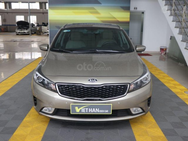 Bán xe Kia Cerato 1.6AT năm 2018, màu vàng, giá tốt0