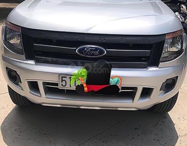 Cần bán gấp Ford Ranger XL 2.2L 4x4 MT đời 2013, màu bạc, nhập khẩu  