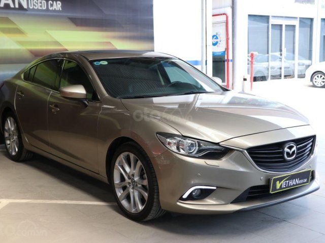 Bán Mazda 6 2.5AT sản xuất 2015, màu vàng, giá 728tr0