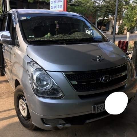 Cần bán lại xe Hyundai Grand Starex 2008, màu bạc, nhập khẩu, máy móc nguyên bản0