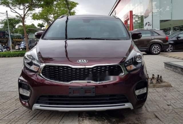 Cần bán Kia Rondo GAT sản xuất 2019, màu đỏ