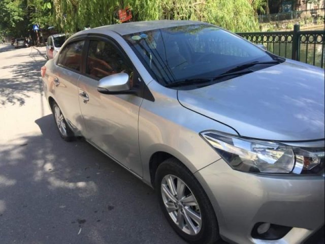 Chính chủ bán xe Toyota Vios năm sản xuất 2016, màu bạc0