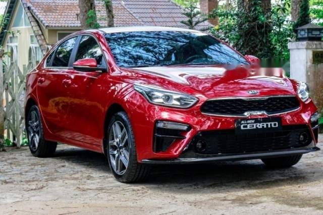 Cần bán xe Kia Cerato đời 2019, màu đỏ, xe mới 100%