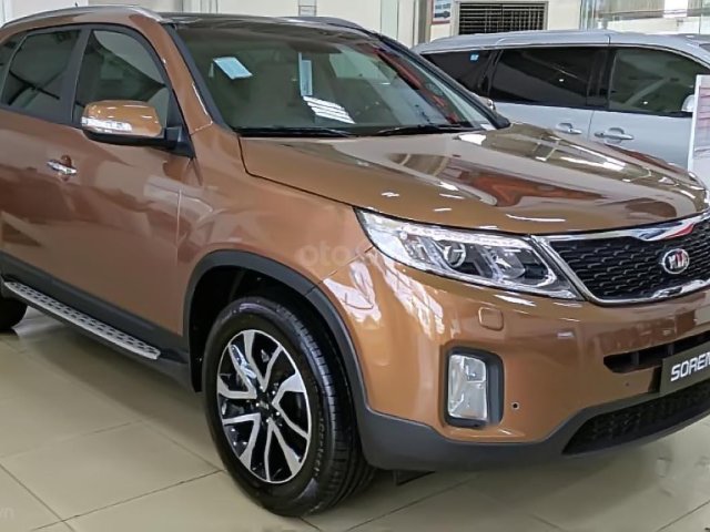 Bán xe Kia Sorento DATH sản xuất 2019, màu nâu, 949 triệu