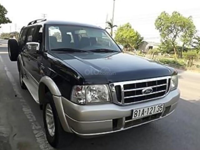 Bán lại xe Ford Everest đời 2005, màu đen, số sàn