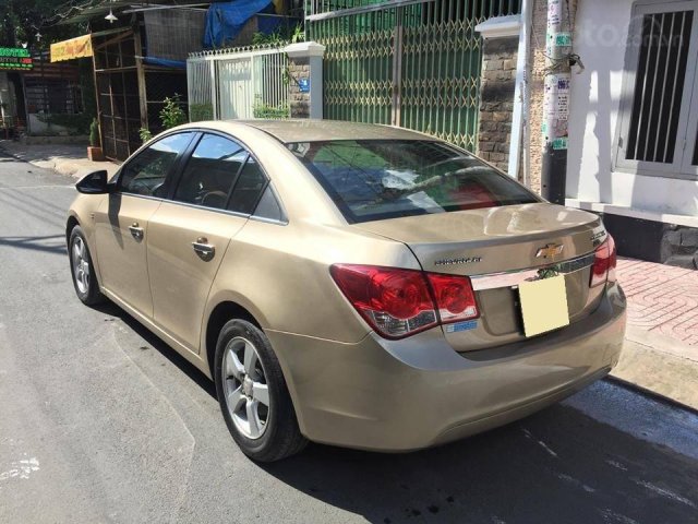 Bán Chevrolet Cruze LS 2011 số sàn màu vàng chính chủ