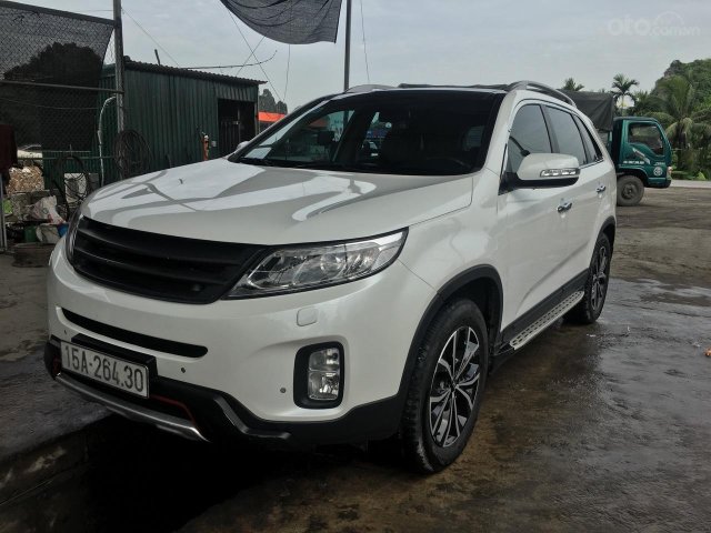 Bán Kia Sorento 2016 2.2AT, xe máy dầu, tiết kiệm 7L/100km, sản xuất năm 2016