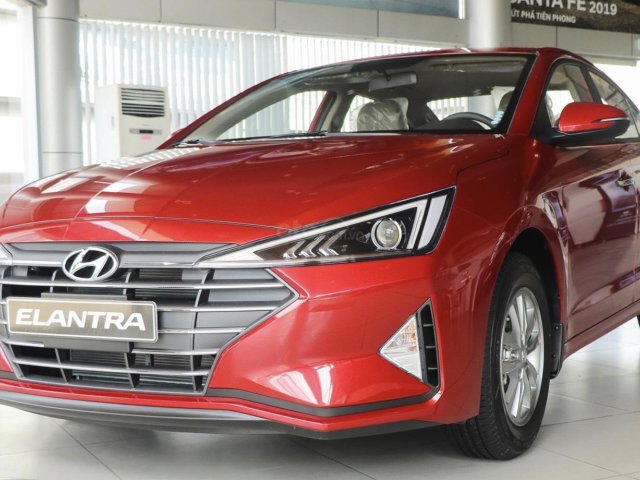 Mua Elantra tặng ngay gói phụ kiện hot 20 triệu - Xe giao ngay - LH 0939 63 95 93