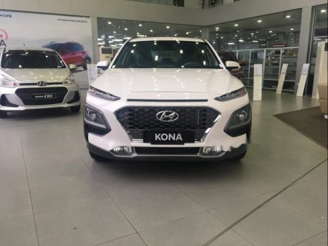Bán Hyundai Kona AT sản xuất 2019, màu trắng
