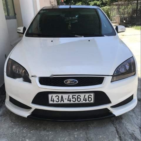 Cần bán xe Ford Focus đời 2008, màu trắng, nhập khẩu ít sử dụng, giá 320tr0