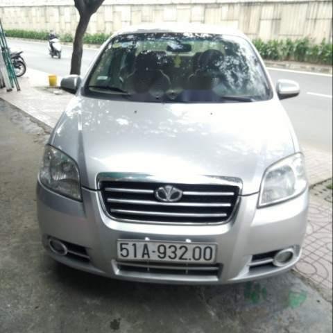 Bán Daewoo Gentra 1.5 đời 2010, màu bạc số sàn