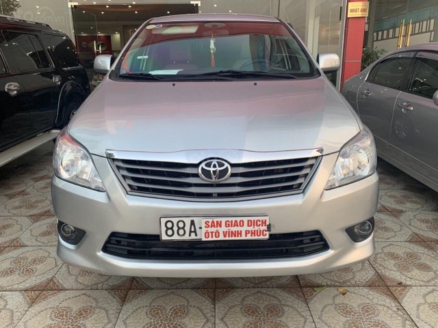 Bán Toyota Innova 2.0 đời 2013, màu bạc, giá chỉ 465 triệu