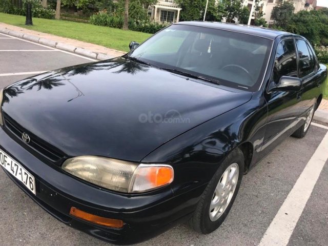 Bán Toyota Camry đời 1997, màu đen, nhập khẩu