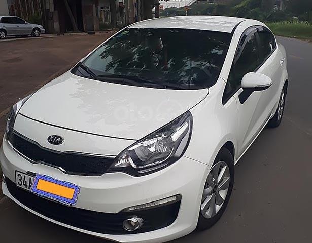 Bán Kia Rio 1.4 AT sản xuất năm 2016, màu trắng, xe nhập