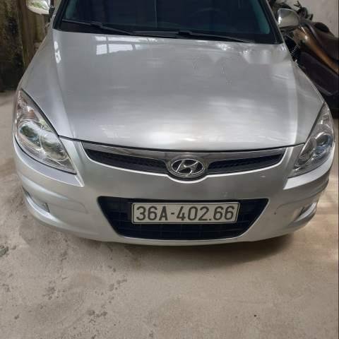 Bán xe Hyundai i30 1.6AT sản xuất năm 2008, màu bạc, xe nhập xe gia đình0