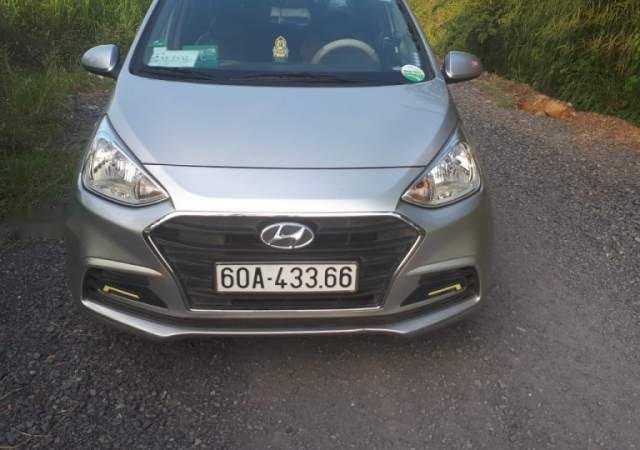 Bán Hyundai Grand i10 sản xuất năm 2016, màu bạc chính chủ, giá 315tr