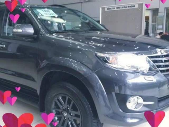 Bán Toyota Fortuner sản xuất 2014, xe gia đình, giá cạnh tranh0