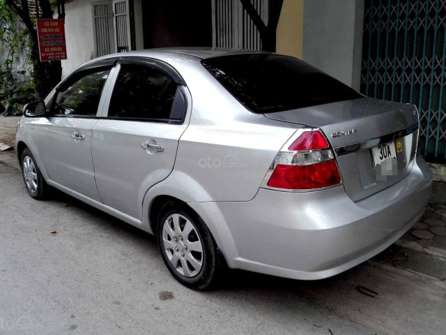 Cần bán lại xe gia đình Daewoo Gentra năm 20070