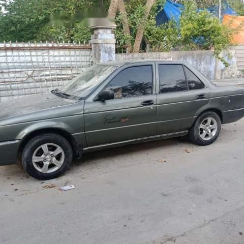 Bán Nissan Sunny sản xuất 1992, màu xám, giá 55tr