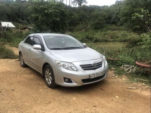 Cần bán Toyota Corolla altis 2009, màu bạc