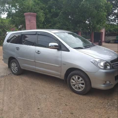 Bán Toyota Innova G năm 2010, màu bạc, số sàn 0