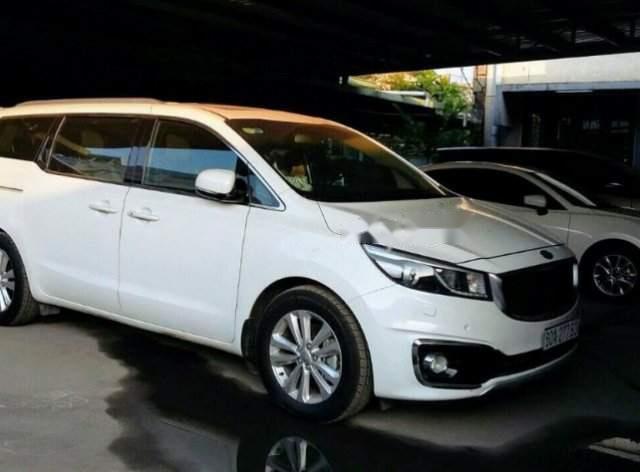 Cần bán lại xe Kia Sedona đời 2016, màu trắng 0