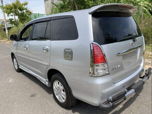 Cần bán gấp Toyota Innova G sản xuất 2009, màu bạc, giá 337tr0