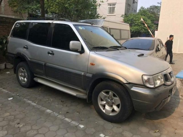 Bán Nissan Terrano 2004, màu bạc, nhập khẩu, số sàn  