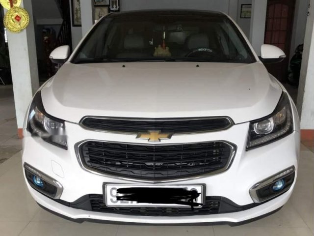 Bán Chevrolet Cruze 1.8LTZ năm 2015, màu trắng, xe như mới0