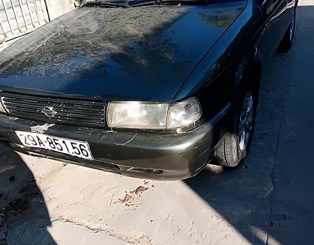 Cần bán gấp Nissan Sunny đời 1992, màu xanh lam, nhập khẩu nguyên chiếc 