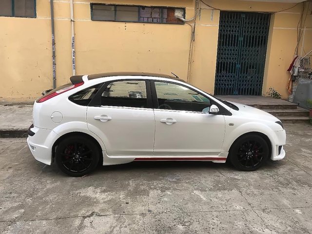 Bán xe Ford Focus đời 2008, màu trắng, xe nhập ít sử dụng, giá 320tr0