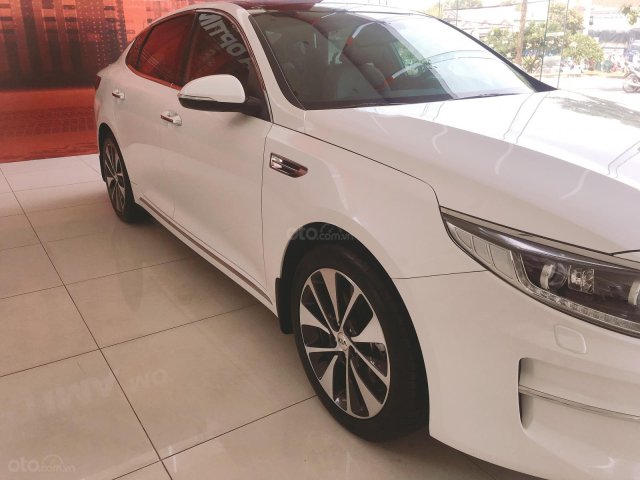 Bán xe Kia Optima ATH 2017 new 100%, giảm giá lên tới 150tr0