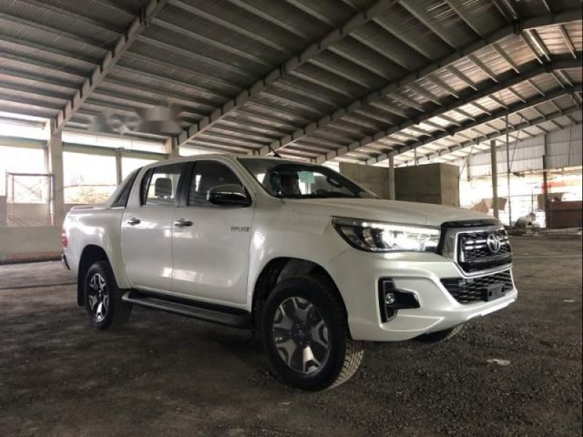 Bán Toyota Hilux 2019, màu trắng, xe nhập0