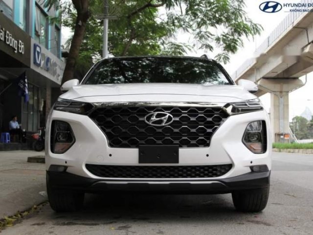 Cần bán xe Hyundai Santa Fe sản xuất 2019, màu trắng0