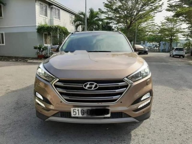 Bán Hyundai Tucson đời 2018, màu nâu ít sử dụng, 895tr0