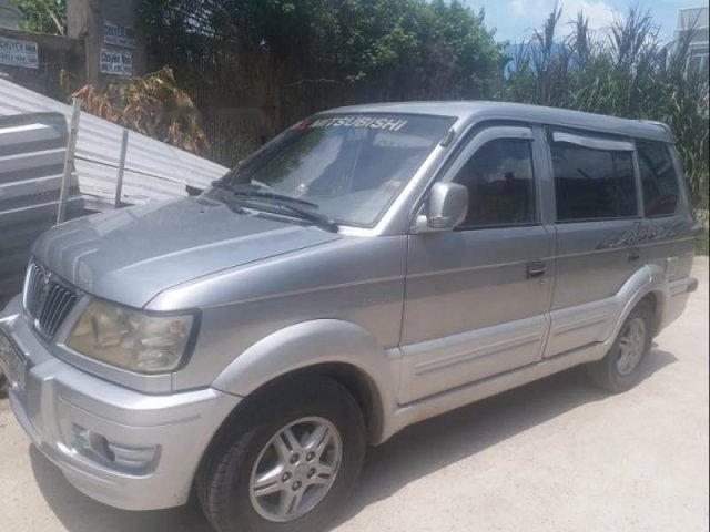 Bán xe Mitsubishi Jolie đời 2002, màu bạc