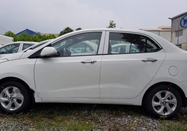 Bán Hyundai Grand i10 đời 2019, màu trắng, giá cạnh tranh