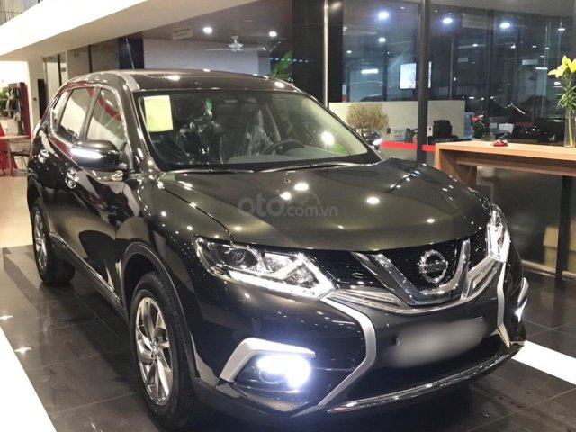 Xtrail Luxury giá đặc biệt trong tháng, giao xe ngay hỗ trợ mọi thủ tục0