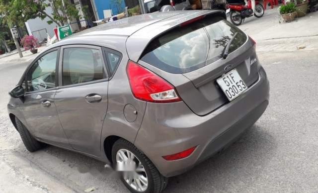 Bán Ford Fiesta đời 2014, màu xám số tự động