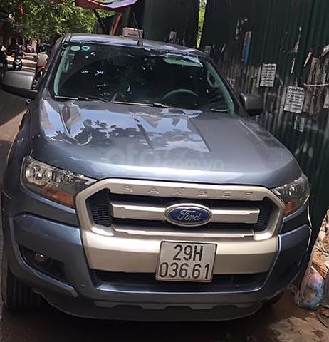 Xe Ford Ranger XLS 2.2L 4x2 AT đời 2016, màu xanh lam, nhập khẩu nguyên chiếc 