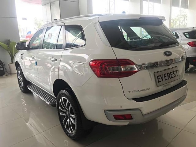 Bán xe Ford Everest năm sản xuất 2019, màu trắng, nhập khẩu nguyên chiếc0