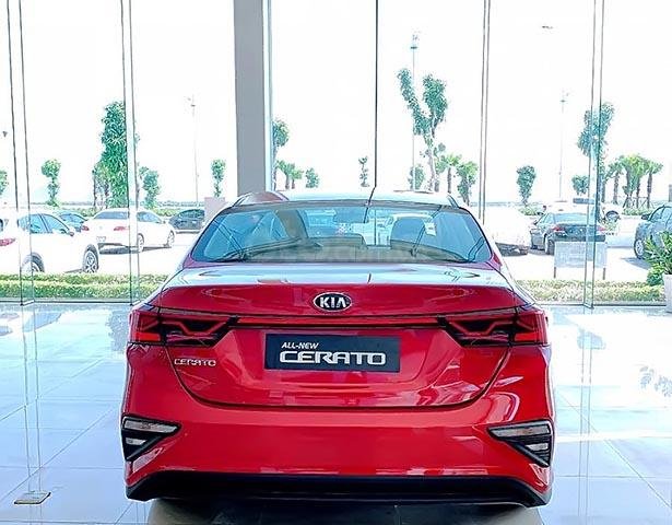 Bán Kia Cerato Standart sản xuất năm 2019, màu đỏ, giá chỉ 589 triệu