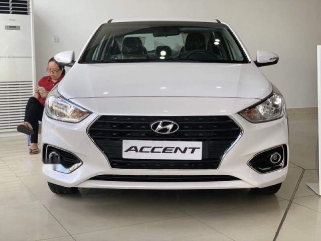 Bán Hyundai Accent 1.4MT Base đời 2019, màu trắng, nhập khẩu