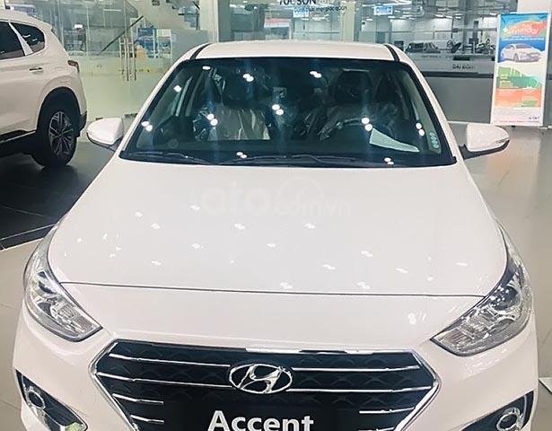 Cần bán Hyundai Accent 1.4 AT đời 2019, màu trắng 