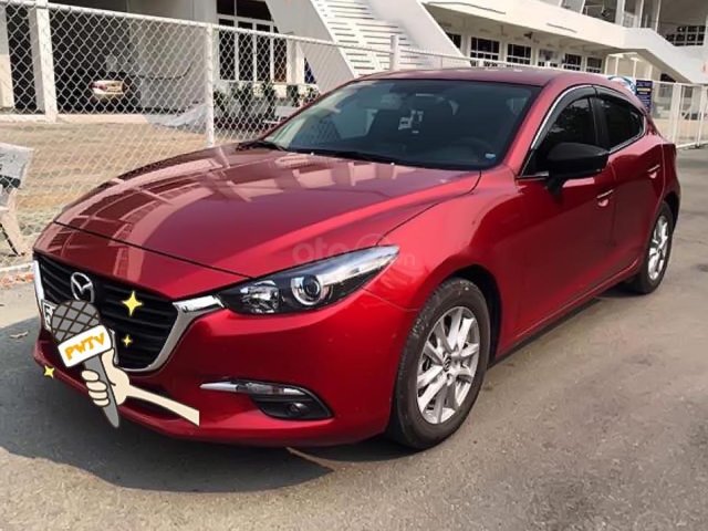 Cần bán lại xe Mazda 3 năm sản xuất 2018, màu đỏ0