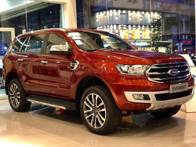 Ford Everest Titanium đời 2019, màu đỏ, nhập khẩu0